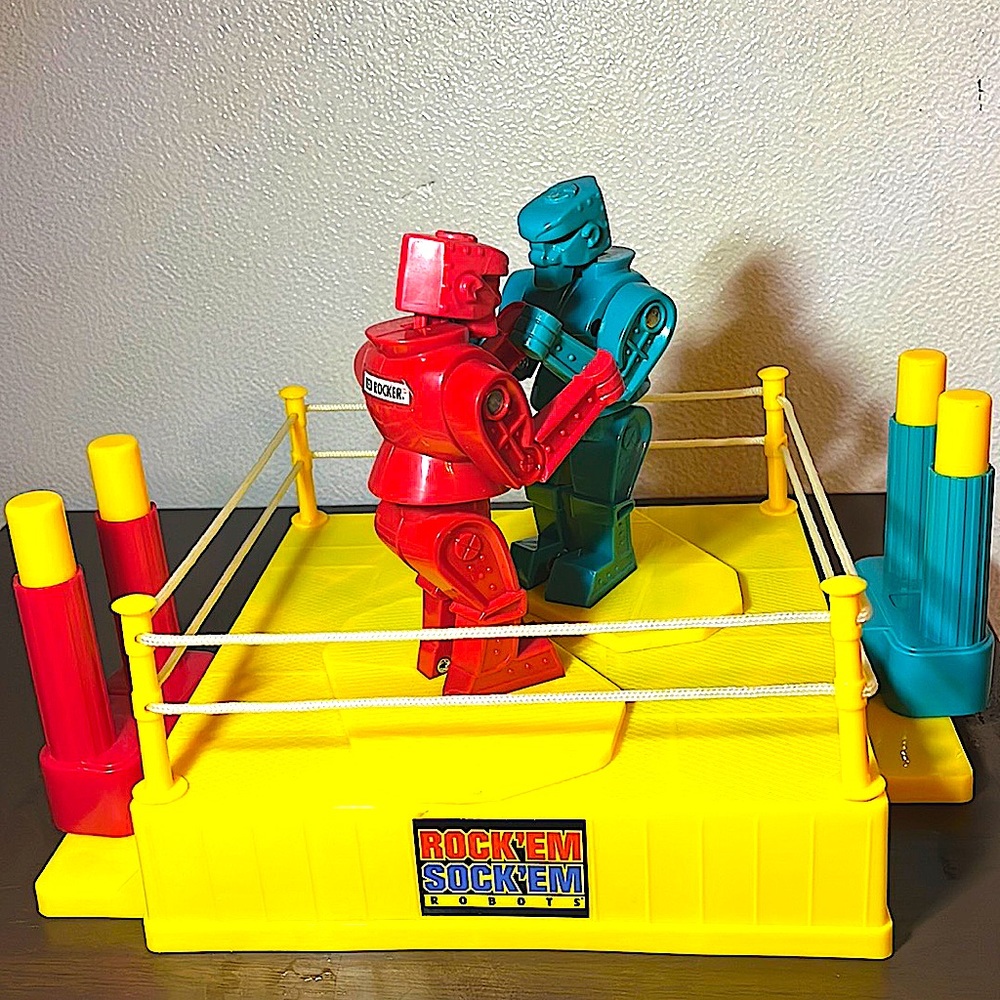 Rock 'Em Sock 'Em, Robots. Vintage.  Full Working Game.  Great Condition.